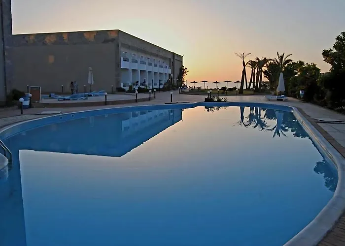 Apartmanhotel Cecelia - Modern Seaview - For Families And Couples Gurdaka